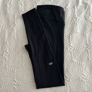 Alo Black Leggings